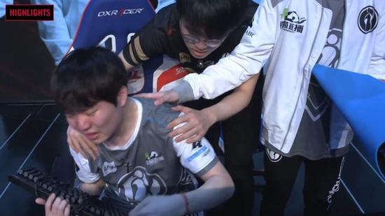 乐鱼官方网站-Faker焦点对战，阿扎伦卡与50激战IG分钟，反败为胜胜负难料！-乐鱼官方网站