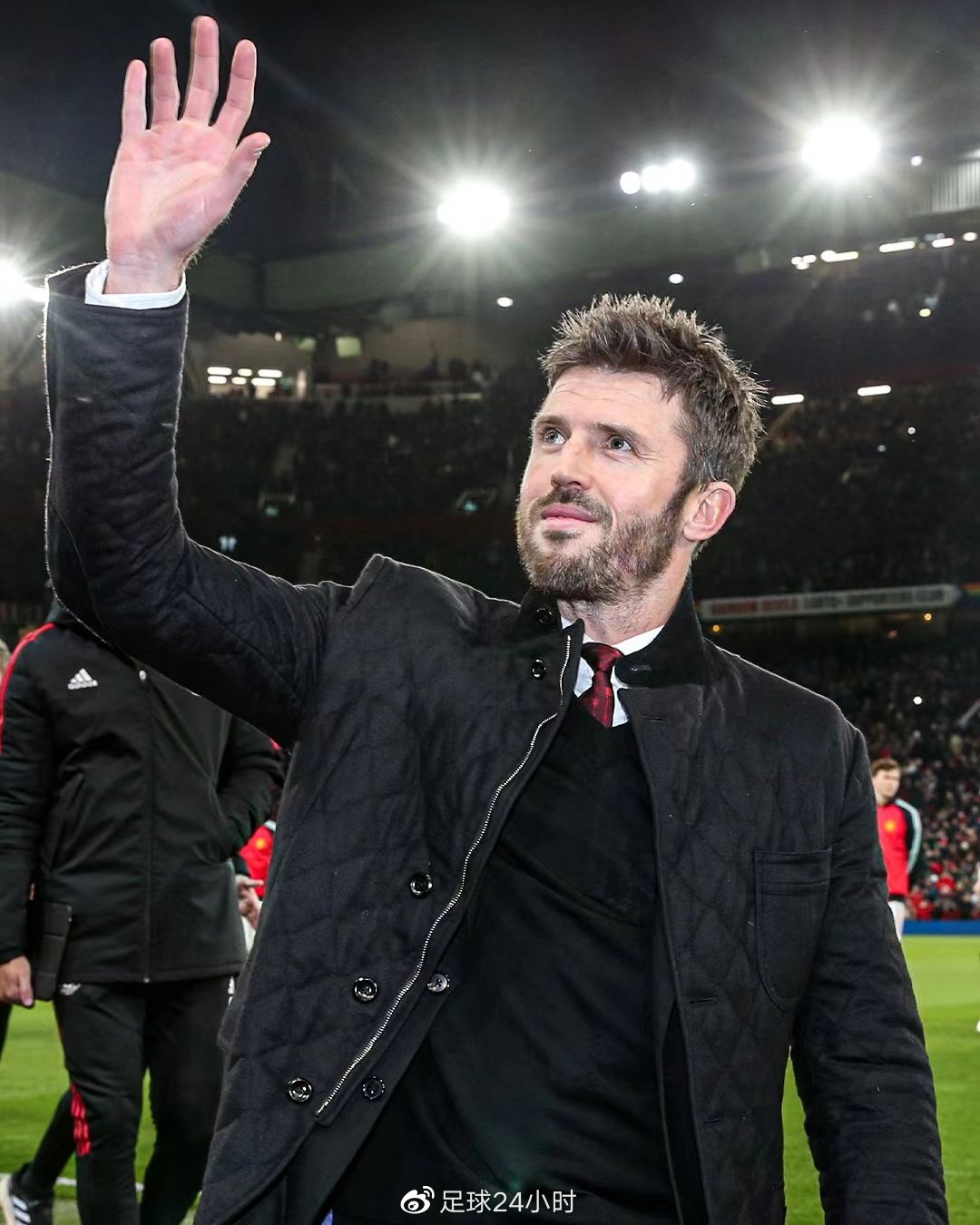 leyu-武汉三镇训练开放日；赛后主帅复盘引欢呼；英超在即；医务组通报恢复-leyu